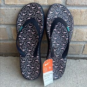 Nike Black and Pink Smiley Sandals